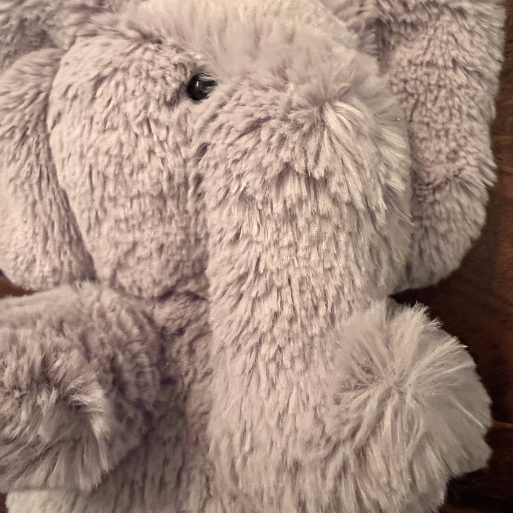 POTTERY BARN KIDS ELEPHANT CALMING SOUNDS CRITTER THE BATTERIES ARE NOT INCLUDED